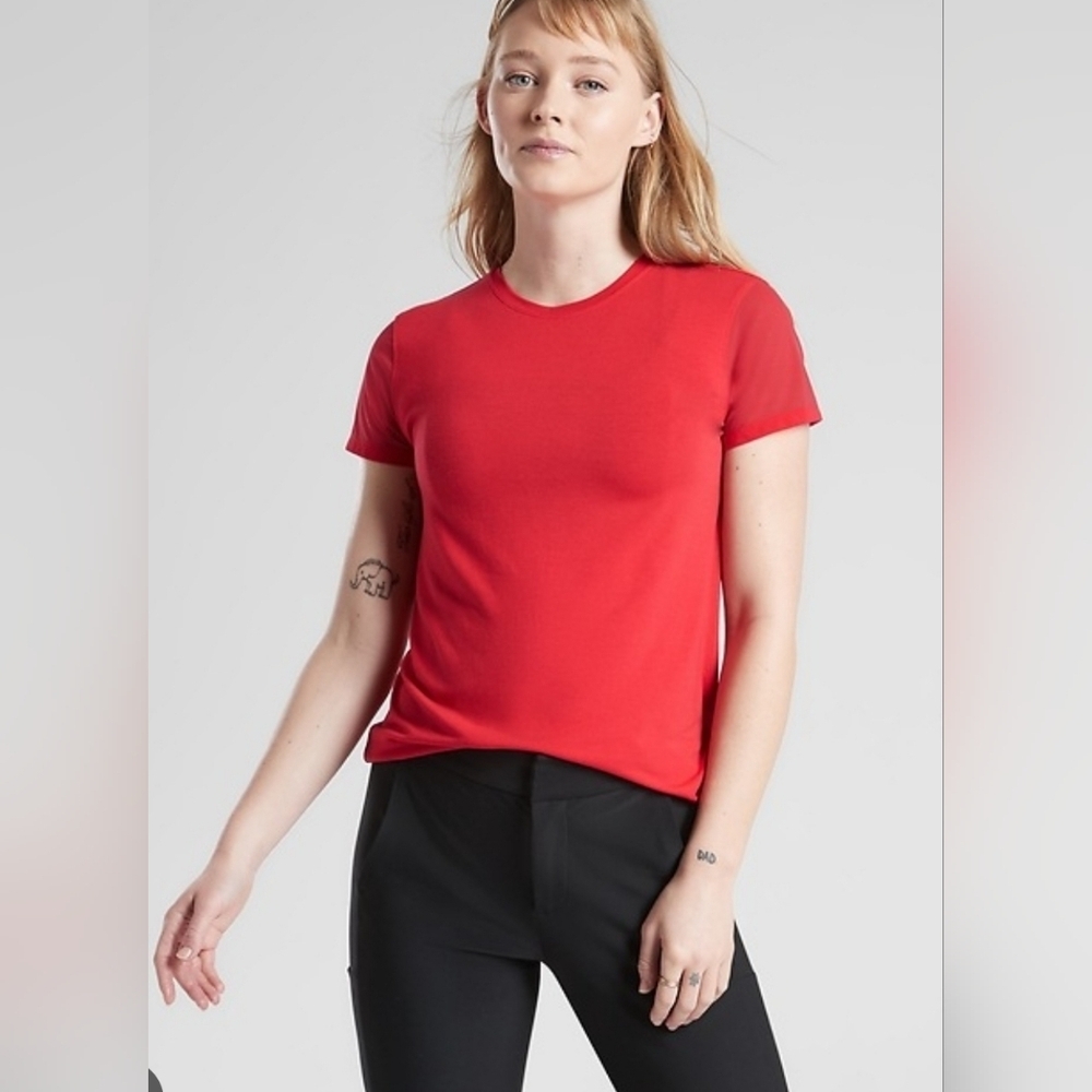 â¤ď¸ ATHLETA CLOUDLIGHT HYBRID TEE / TOP, SMALL